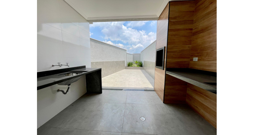 Sobrado novo à venda no Bairro do Parque São Domingos na Rua Amílcar Barbuy 81, 