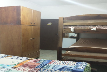 Casa à venda na Praia Grande no Bairro do Solemar na Rua Casimiro de Abreu,