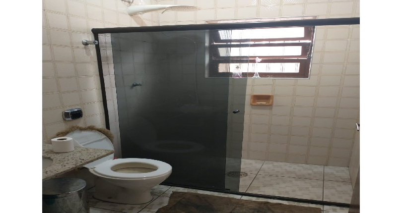 Casa à venda na Praia Grande no Bairro do Solemar na Rua Casimiro de Abreu,