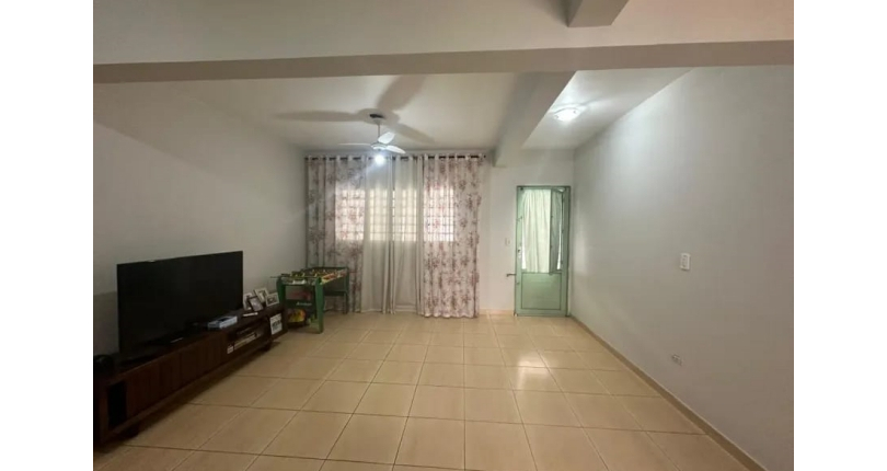 Casa Térrea à venda no Bairro do Jardim Mangalot na Rua Padre Aníbal Difrância,