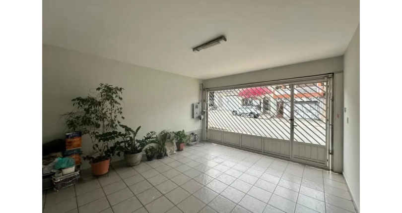 Casa Térrea à venda no Bairro do Jardim Mangalot na Rua Padre Aníbal Difrância,