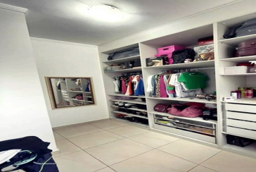 Belo Sobrado à venda no Bairro do Jardim Regina na Rua Crispim Santos, 