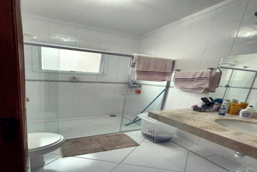 Belo Sobrado à venda no Bairro do Jardim Regina na Rua Crispim Santos, 