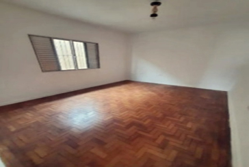 Sobrado à venda no Bairro do Parque São Domingos na Rua José Candido Freire,