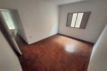 Sobrado à venda no Bairro do Parque São Domingos na Rua José Candido Freire,