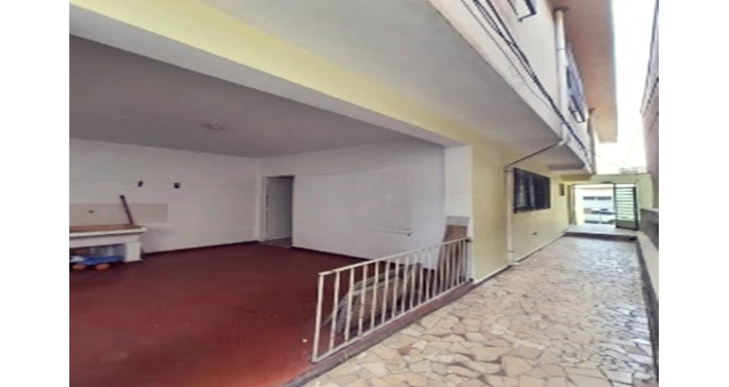 Sobrado à venda no Bairro do Parque São Domingos na Rua José Candido Freire,