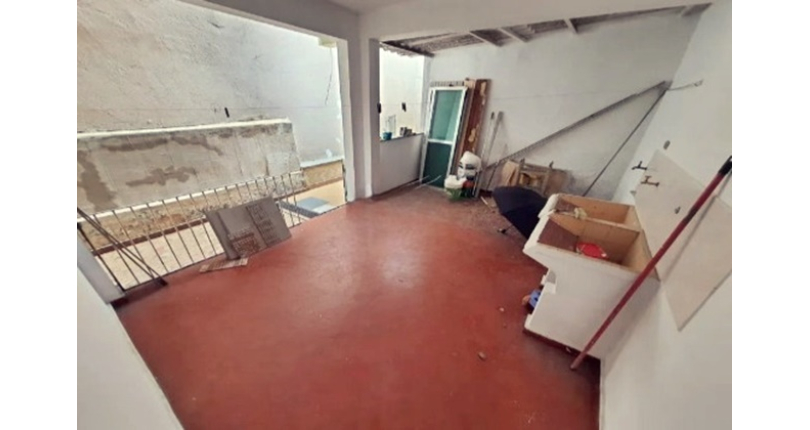 Sobrado à venda no Bairro do Parque São Domingos na Rua José Candido Freire,