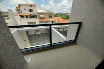 Belo Sobrado novo à Venda no Bairro do Parque Maria Domitila na Rua Antônio Félix Pacheco 316,