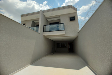 Belo Sobrado novo à Venda no Bairro do Parque Maria Domitila na Rua Antônio Félix Pacheco 316,