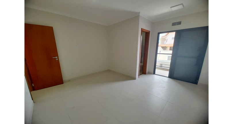 Belo Sobrado novo à Venda no Bairro do Parque Maria Domitila na Rua Antônio Félix Pacheco 316,