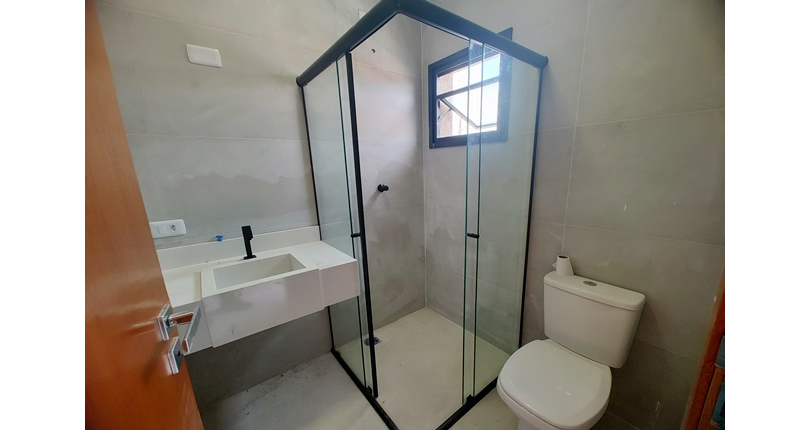 Belo Sobrado novo à Venda no Bairro do Parque Maria Domitila na Rua Antônio Félix Pacheco 316,