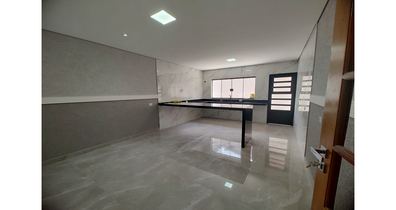 Belo Sobrado novo à Venda no Bairro do Parque Maria Domitila na Rua Antônio Félix Pacheco 316,