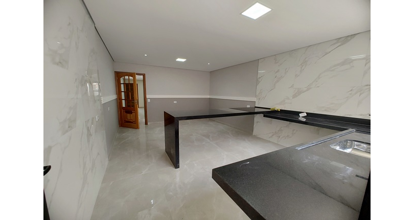 Belo Sobrado novo à Venda no Bairro do Parque Maria Domitila na Rua Antônio Félix Pacheco 316,