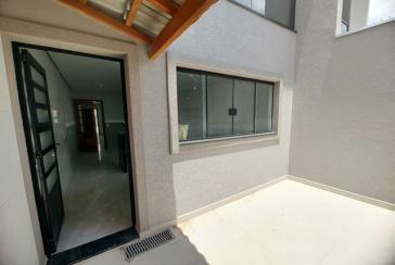 Belo Sobrado novo à Venda no Bairro do Parque Maria Domitila na Rua Antônio Félix Pacheco 316