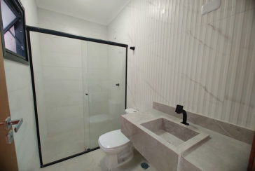 Belo Sobrado novo à Venda no Bairro do Parque Maria Domitila na Rua Antônio Félix Pacheco 316