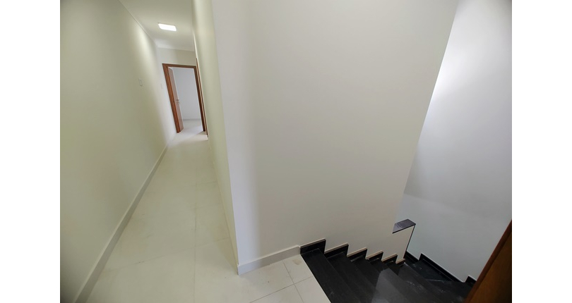 Belo Sobrado novo à Venda no Bairro do Parque Maria Domitila na Rua Antônio Félix Pacheco 316