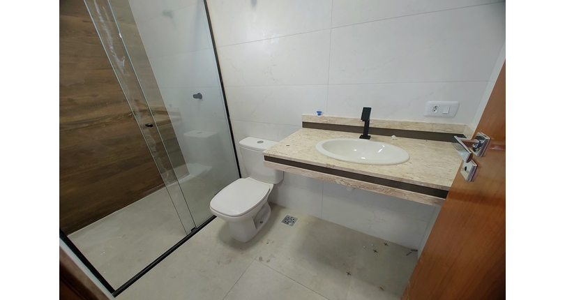 Belo Sobrado novo à Venda no Bairro do Parque Maria Domitila na Rua Antônio Félix Pacheco 316