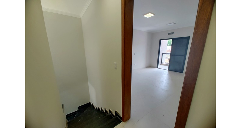 Belo Sobrado novo à Venda no Bairro do Parque Maria Domitila na Rua Antônio Félix Pacheco 316