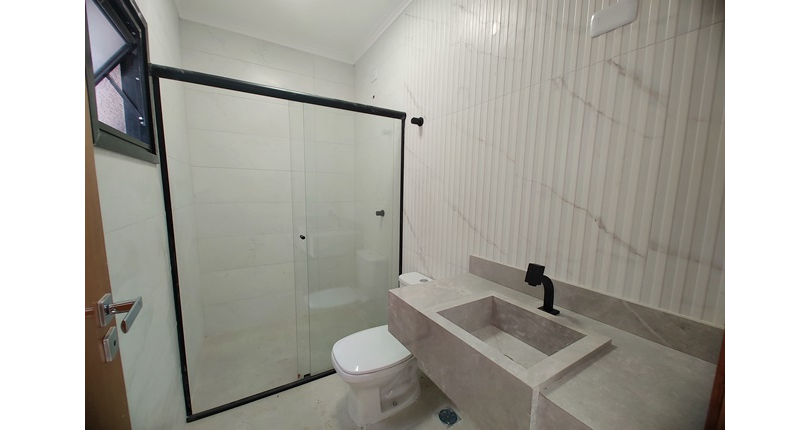 Belo Sobrado novo à Venda no Bairro do Parque Maria Domitila na Rua Antônio Félix Pacheco 316