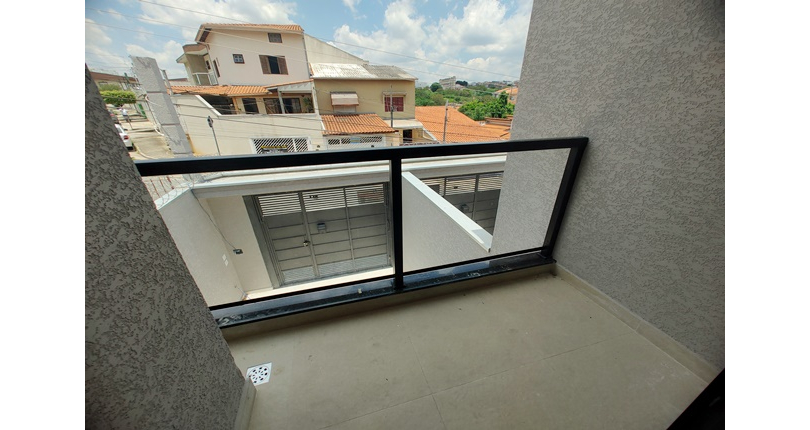 Belo Sobrado novo à Venda no Bairro do Parque Maria Domitila na Rua Antônio Félix Pacheco 316