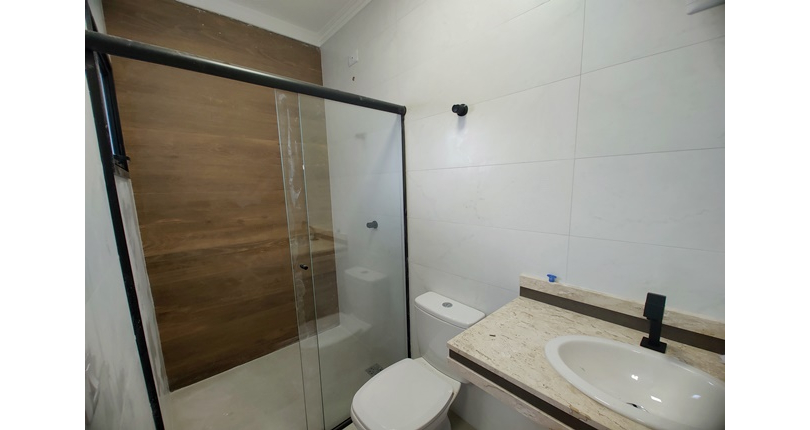 Belo Sobrado novo à Venda no Bairro do Parque Maria Domitila na Rua Antônio Félix Pacheco 316