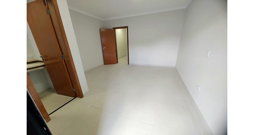 Belo Sobrado novo à Venda no Bairro do Parque Maria Domitila na Rua Antônio Félix Pacheco 316