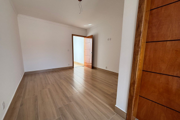 Lindo Sobrado Novo à venda Bairro do Parque São Domingos na Avenida General Charles de Gaulle 194,