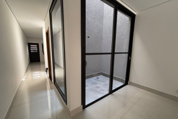 Lindo Sobrado Novo à venda Bairro do Parque São Domingos na Avenida General Charles de Gaulle 194,