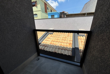 Lindo Sobrado Novo à venda Bairro do Parque São Domingos na Avenida General Charles de Gaulle 195,