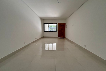 Lindo Sobrado Novo à venda Bairro do Parque São Domingos na Avenida General Charles de Gaulle 195,