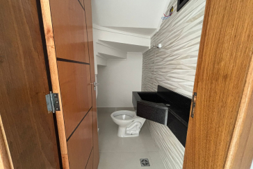 Lindo Sobrado Novo à venda Bairro do Parque São Domingos na Avenida General Charles de Gaulle 195,