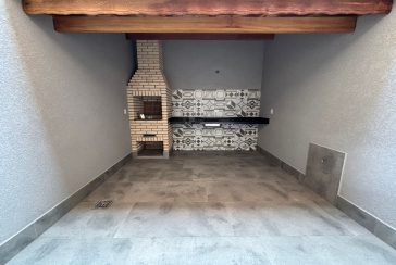 Lindo Sobrado Novo à venda Bairro do Parque São Domingos na Avenida General Charles de Gaulle 195,