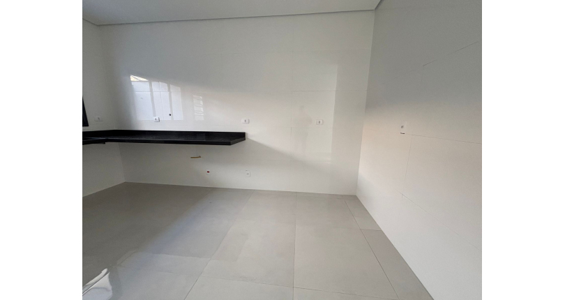 Lindo Sobrado Novo à venda Bairro do Parque São Domingos na Avenida General Charles de Gaulle 195,