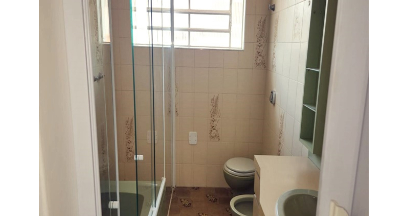 Sobrado à venda no Bairro da Chácara Inglesa na Rua Doutor João Batista Bernardes de Lima