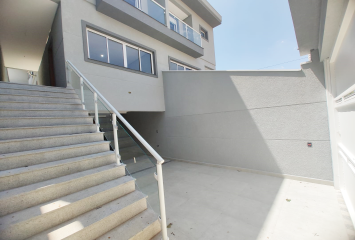 Lindo Sobrado Novo à Venda no Bairro do Parque São Domingos na Rua Martins Teotônio 68