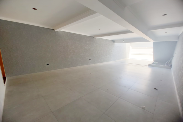 Lindo Sobrado Novo à Venda no Bairro do Parque São Domingos na Rua Martins Teotônio 64