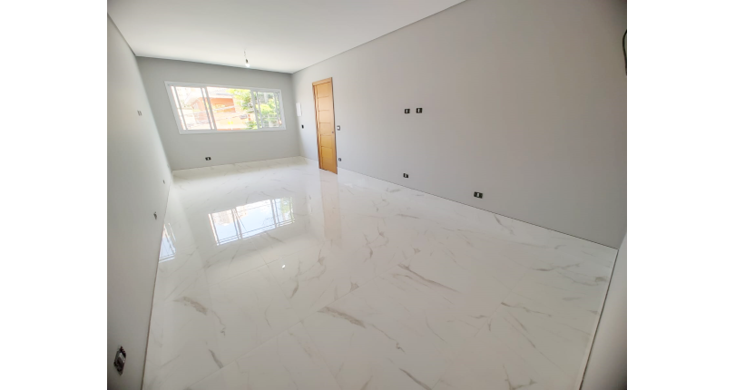 Lindo Sobrado Novo à Venda no Bairro do Parque São Domingos na Rua Martins Teotônio 64