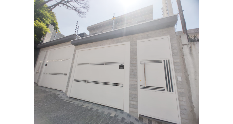 Lindo Sobrado Novo à Venda no Bairro do Parque São Domingos na Rua Martins Teotônio 64