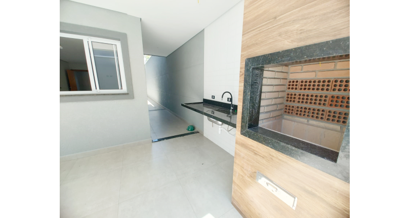 Lindo Sobrado Novo à Venda no Bairro do Parque São Domingos na Rua Martins Teotônio 64