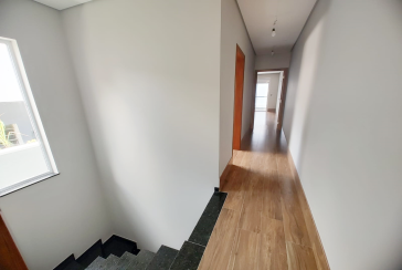 Lindo Sobrado Novo à Venda no Bairro do Parque São Domingos na Rua Martins Teotônio 82