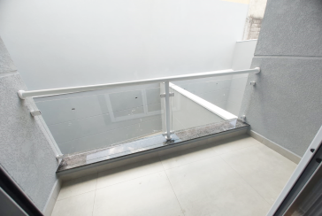 Lindo Sobrado Novo à Venda no Bairro do Parque São Domingos na Rua Martins Teotônio 82