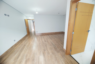 Lindo Sobrado Novo à Venda no Bairro do Parque São Domingos na Rua Martins Teotônio 82