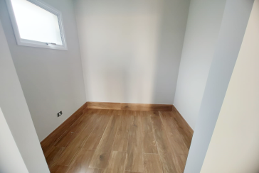 Lindo Sobrado Novo à Venda no Bairro do Parque São Domingos na Rua Martins Teotônio 82