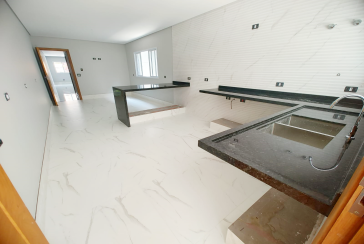 Lindo Sobrado Novo à Venda no Bairro do Parque São Domingos na Rua Martins Teotônio 82