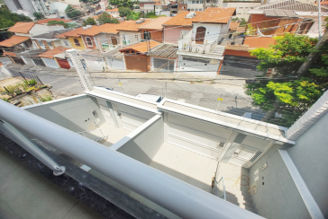 Lindo Sobrado Novo à Venda no Bairro do Parque São Domingos na Rua Martins Teotônio 82