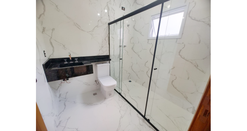 Lindo Sobrado Novo à Venda no Bairro do Parque São Domingos na Rua Martins Teotônio 82