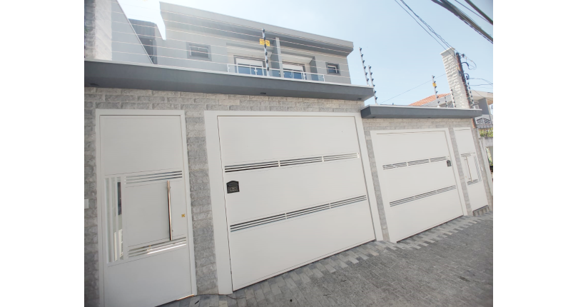 Lindo Sobrado Novo à Venda no Bairro do Parque São Domingos na Rua Martins Teotônio 82