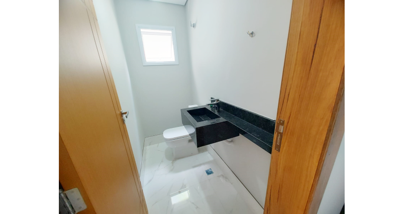 Lindo Sobrado Novo à Venda no Bairro do Parque São Domingos na Rua Martins Teotônio 82