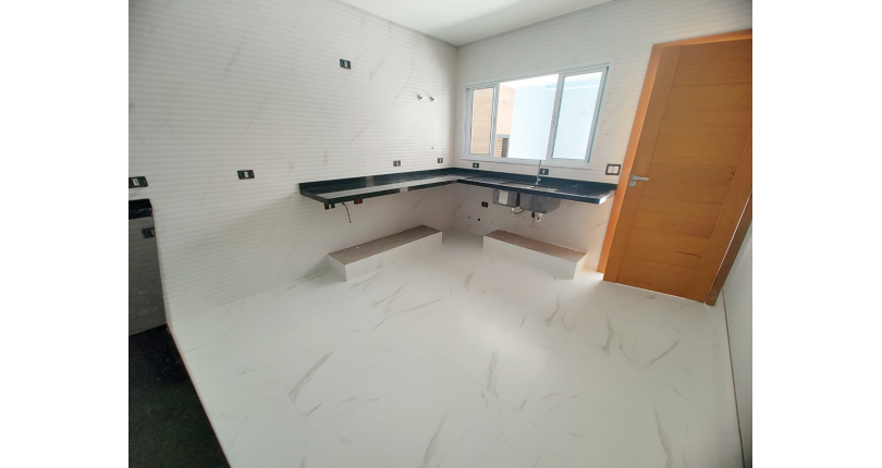 Lindo Sobrado Novo à Venda no Bairro do Parque São Domingos na Rua Martins Teotônio 82