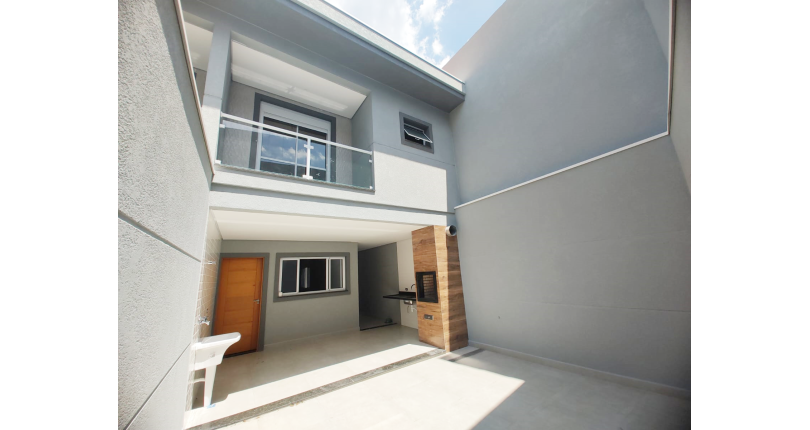 Lindo Sobrado Novo à Venda no Bairro do Parque São Domingos na Rua Martins Teotônio 82